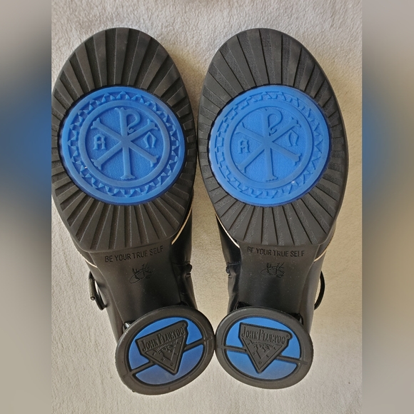 John Fluevog Enneagram Lace Up Shoe - Receptive (Size 8.5 in Black) - Picture 3 of 9